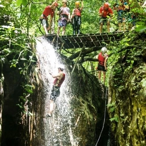 Canyoning du Guachipelin à Rincon de la Vieja au Costa Rica