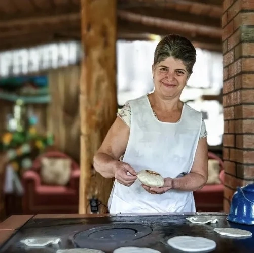 Atelier de confection de tortilla avec Doña Olga à Bajos del Toro au Costa Rica